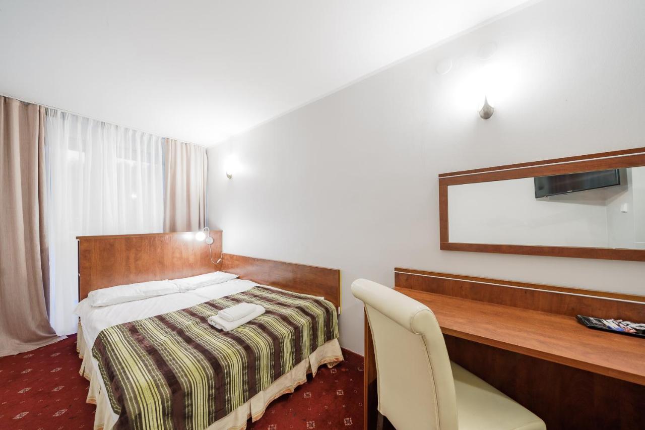 Promenada Zegrze Hotel Białobrzegi Exterior foto