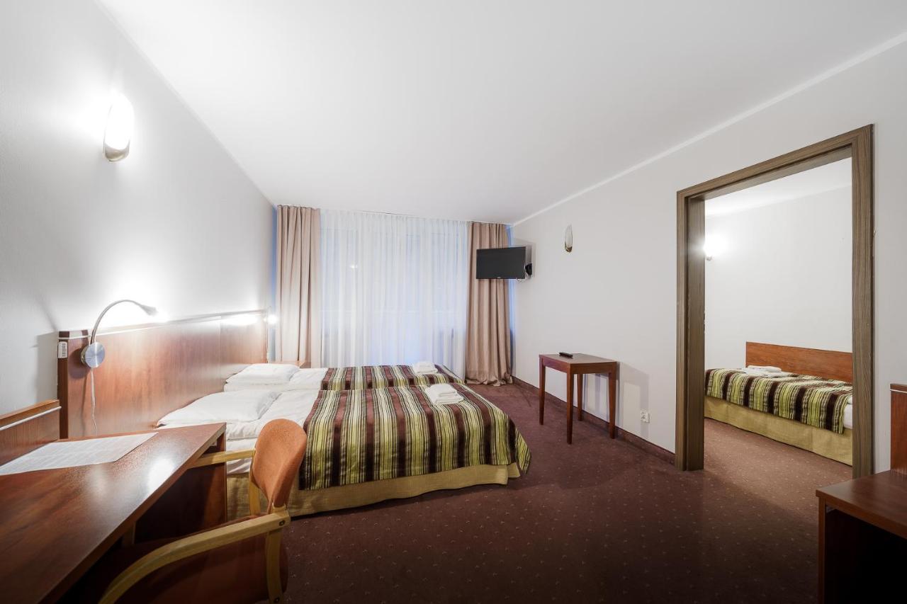Promenada Zegrze Hotel Białobrzegi Exterior foto