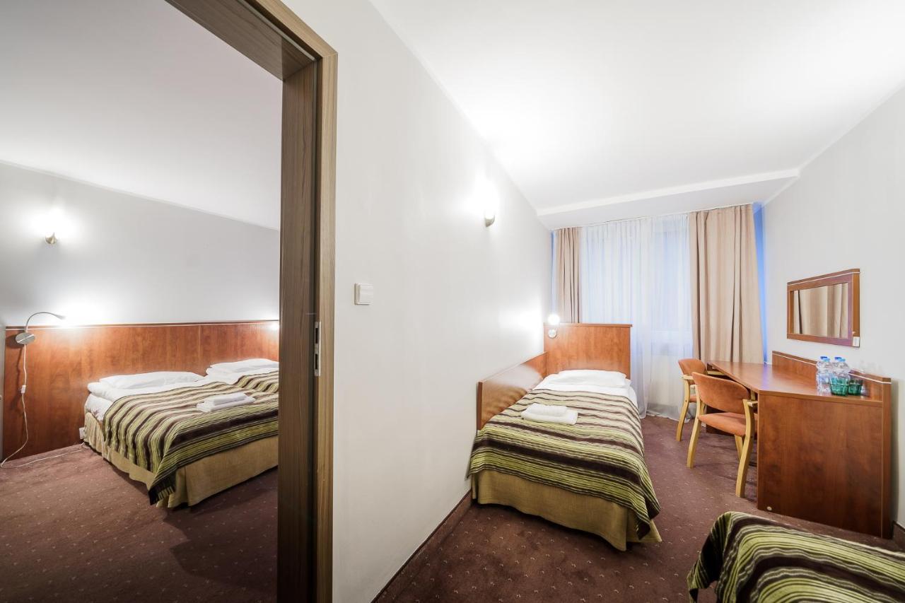 Promenada Zegrze Hotel Białobrzegi Exterior foto