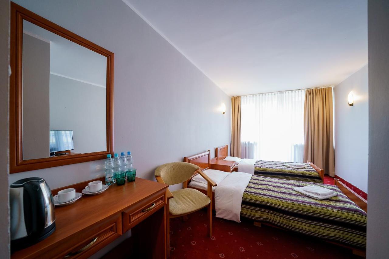 Promenada Zegrze Hotel Białobrzegi Exterior foto